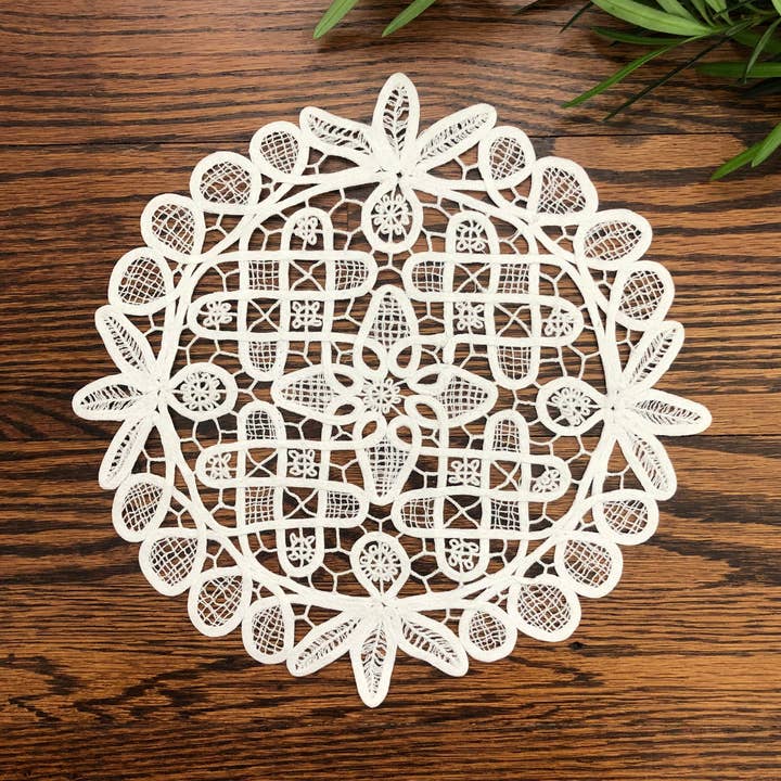 Annie’s Treasures Doilies Machine Embroidered Battenburg for wholesale by Peking Handicraft