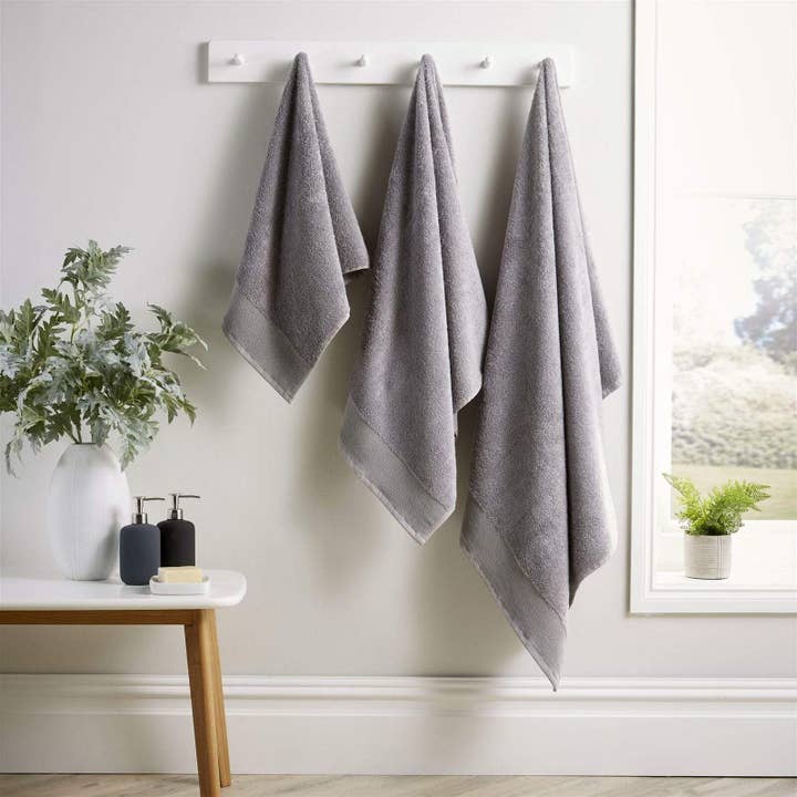 LOOMWORKS LTD - Wholesale Towel Set - Luxury 600GSM Bamboo Towels, Eco Friendly Bathroom Essentials
