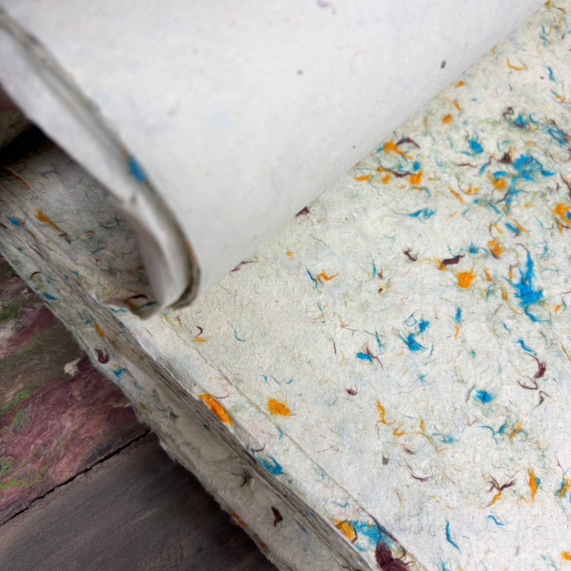 AW Artisan - Wholesale Stationery/Notecard Set - 10x Lokta Craft Handmade Gift Paper - Green Cotton2