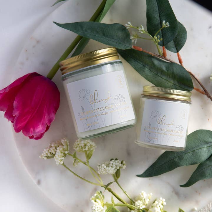 Tulip Petals Candle 4oz for wholesale by Staygroundedco