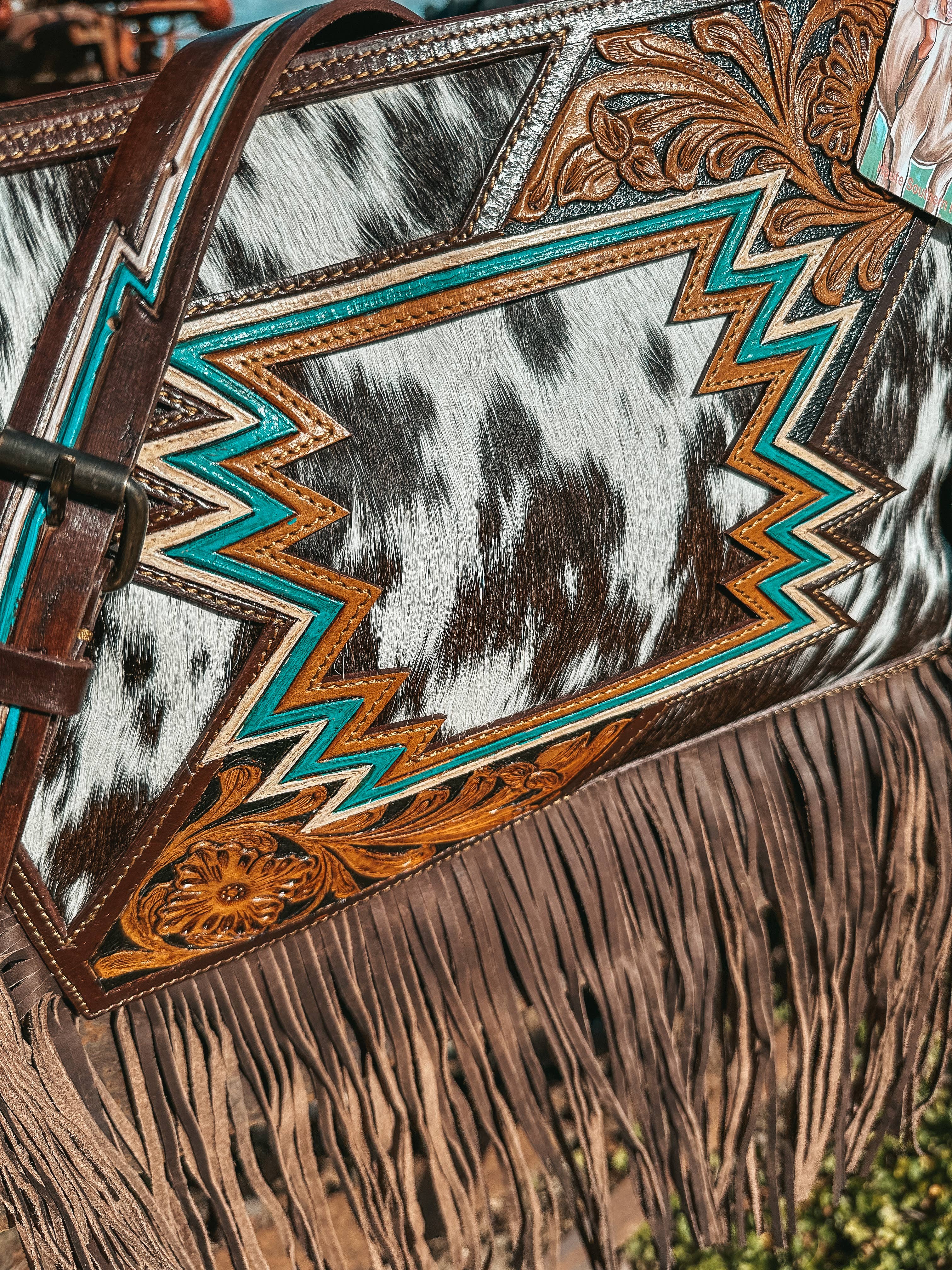 Haute Southern Hyde - Wholesale Crossbody bag – Women's - The Zigg Adjustable Cowhide Tooled Purse5