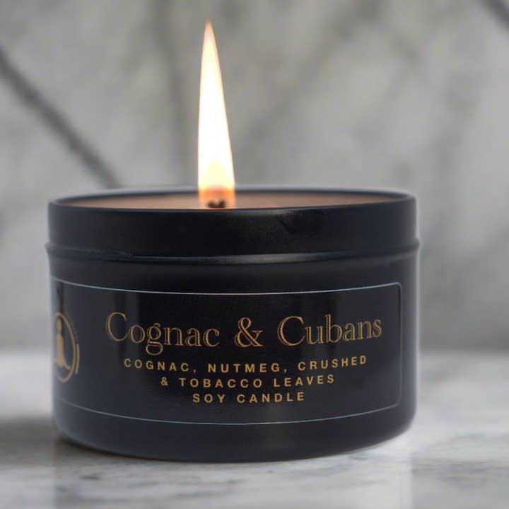 Cognac et Cubains pour la vente par Candles & Conjure