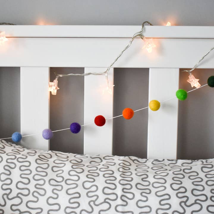 Felt Fancies - Venta al por mayor Banderines/guirnaldas - Guirnalda de pompones con bolas de fieltro1