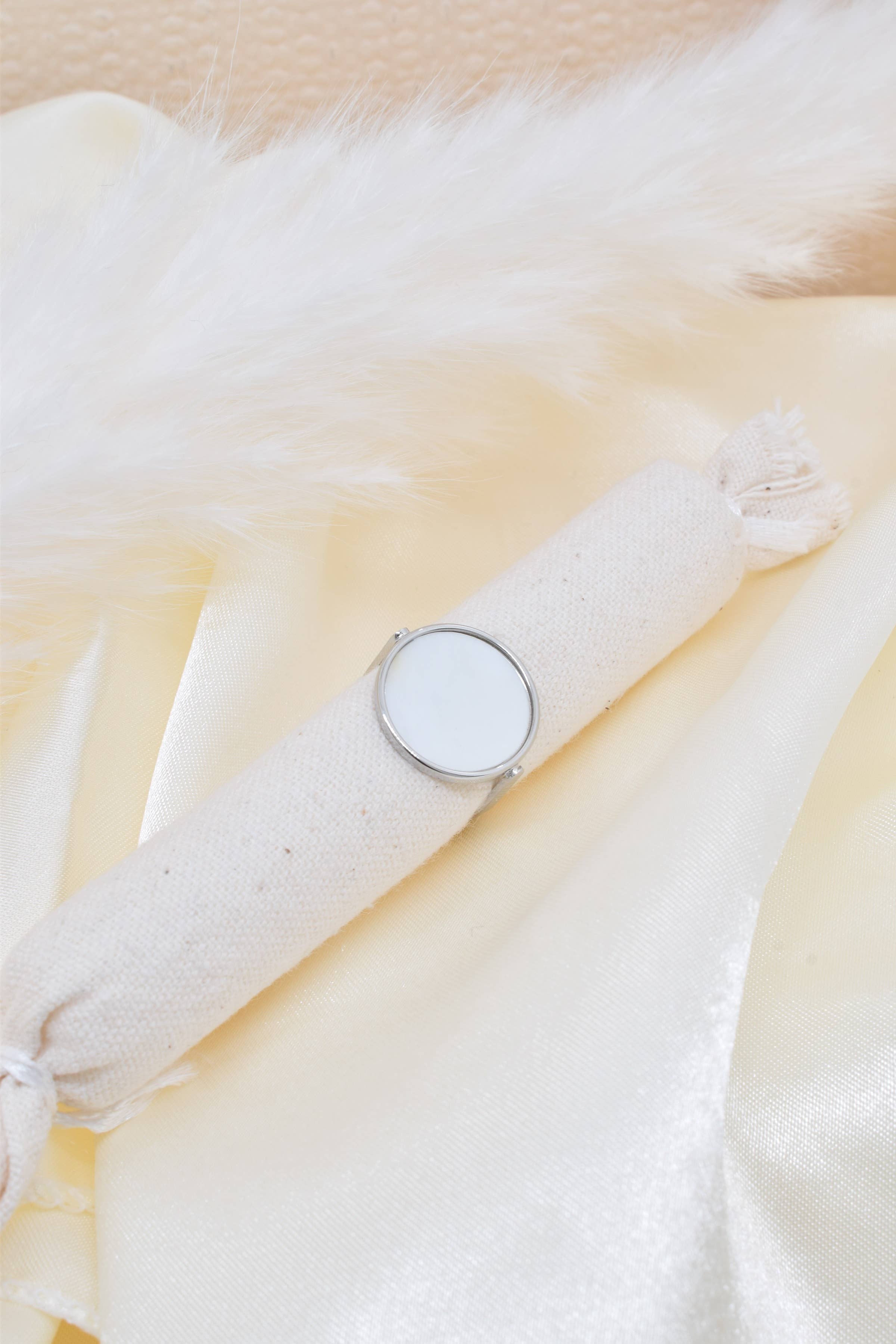 Kapyco – Großhandel Cocktail-/Statement-Ring – Verstellbarer Ring aus Edelstahl in Gold- oder Silberoptik mit Perlmutt oder Natursteinen0