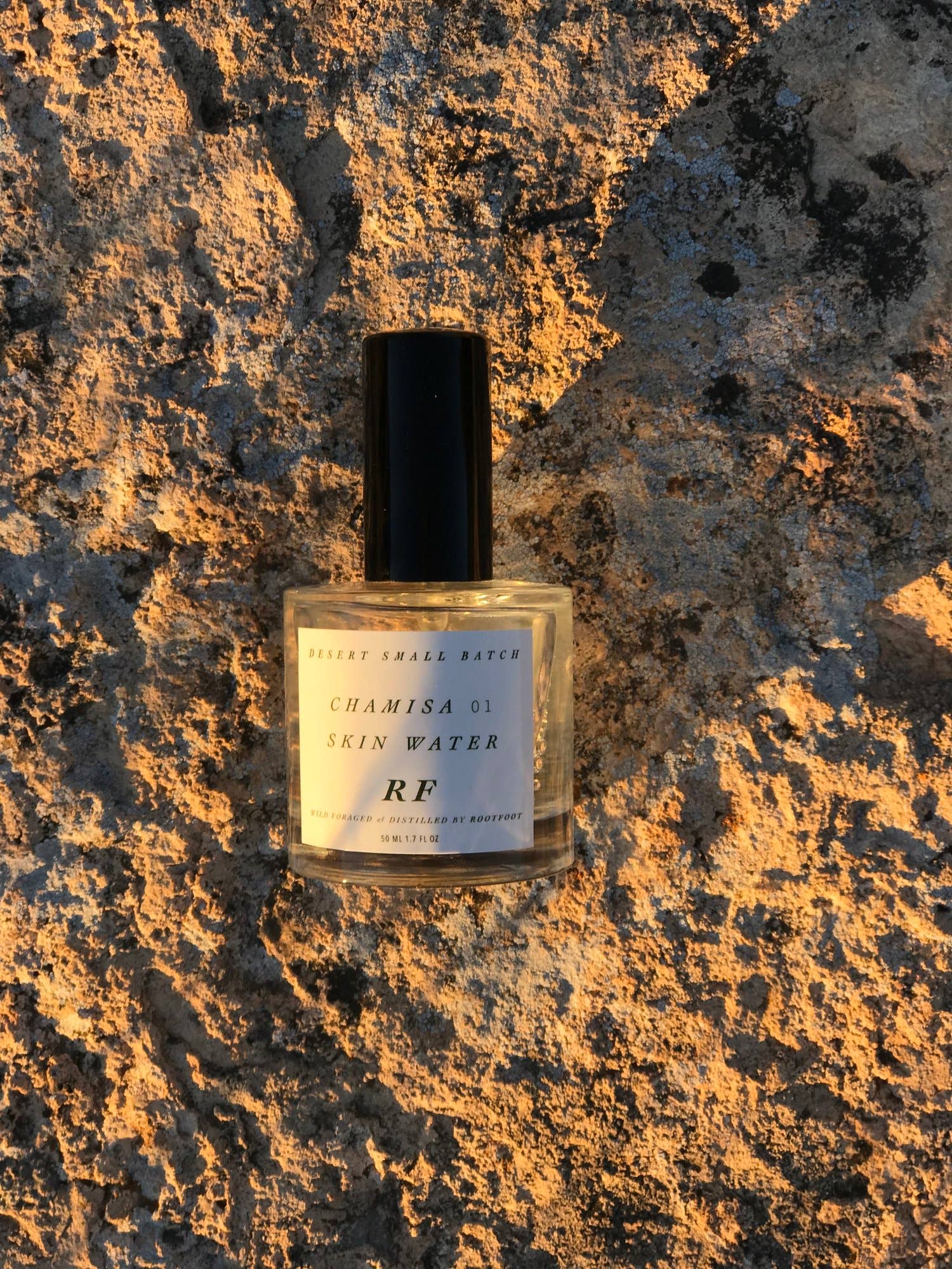 Rootfoot – wholesale Ansikts- och kroppsspray – Chamisa Skin Water (ren organisk Rabbitbrush hydrosol)0