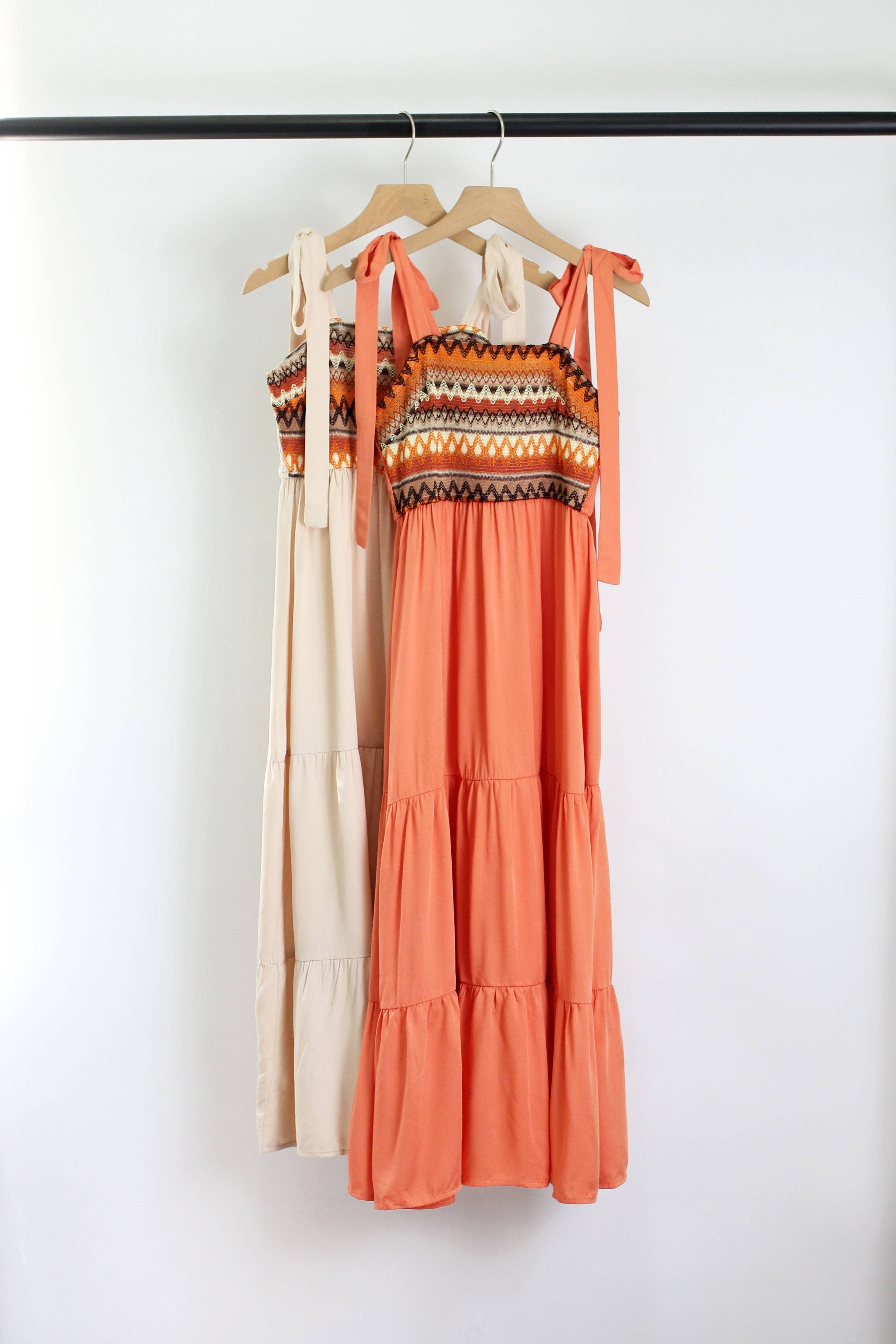 ESLEY – Vestido - Mulher por atacado – Vestido maxi boêmio bordado com tiras ajustáveis3