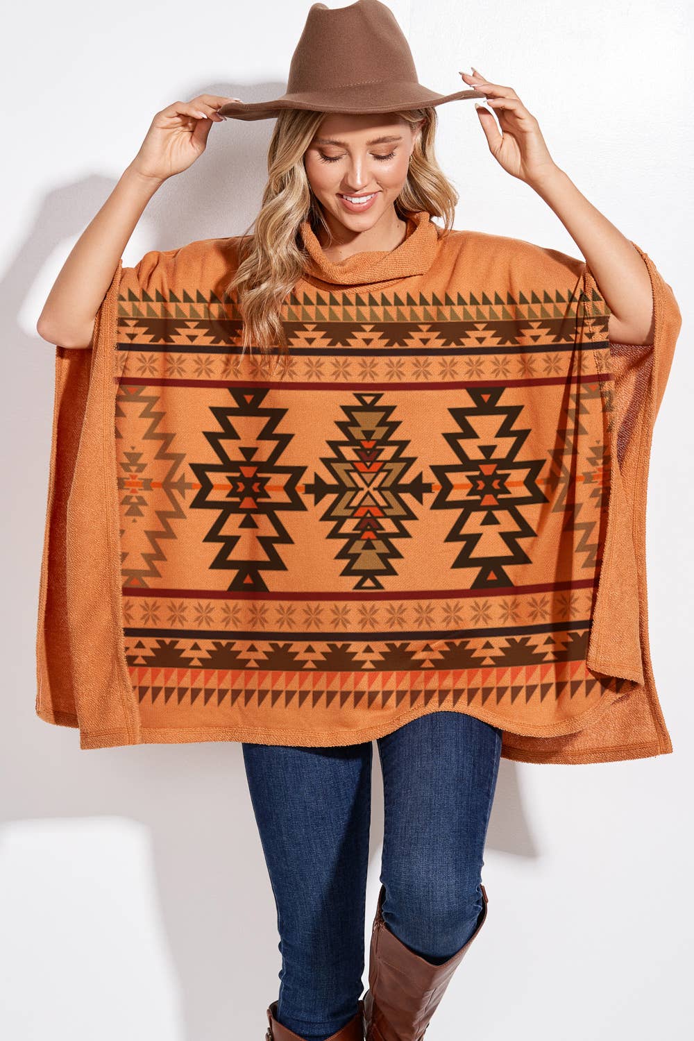Phil Love – Großhandel Poncho – Damen – T773S2037 - Lässiger aztekischer Poncho mit Rollkragen3