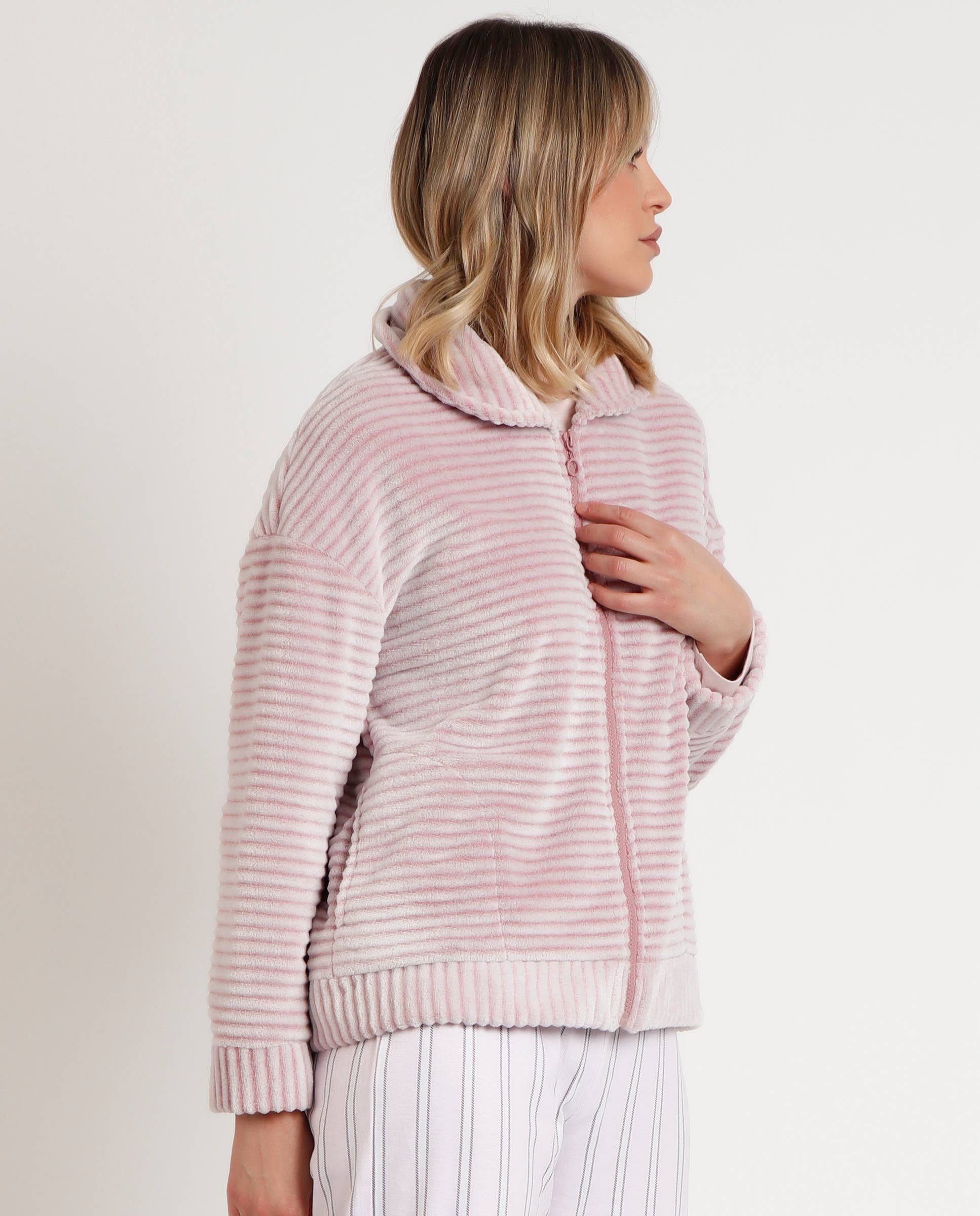 ADMAS – wholesale Morgonrock - Dam – Magic Time morgonrock med dragkedja för kvinnor1