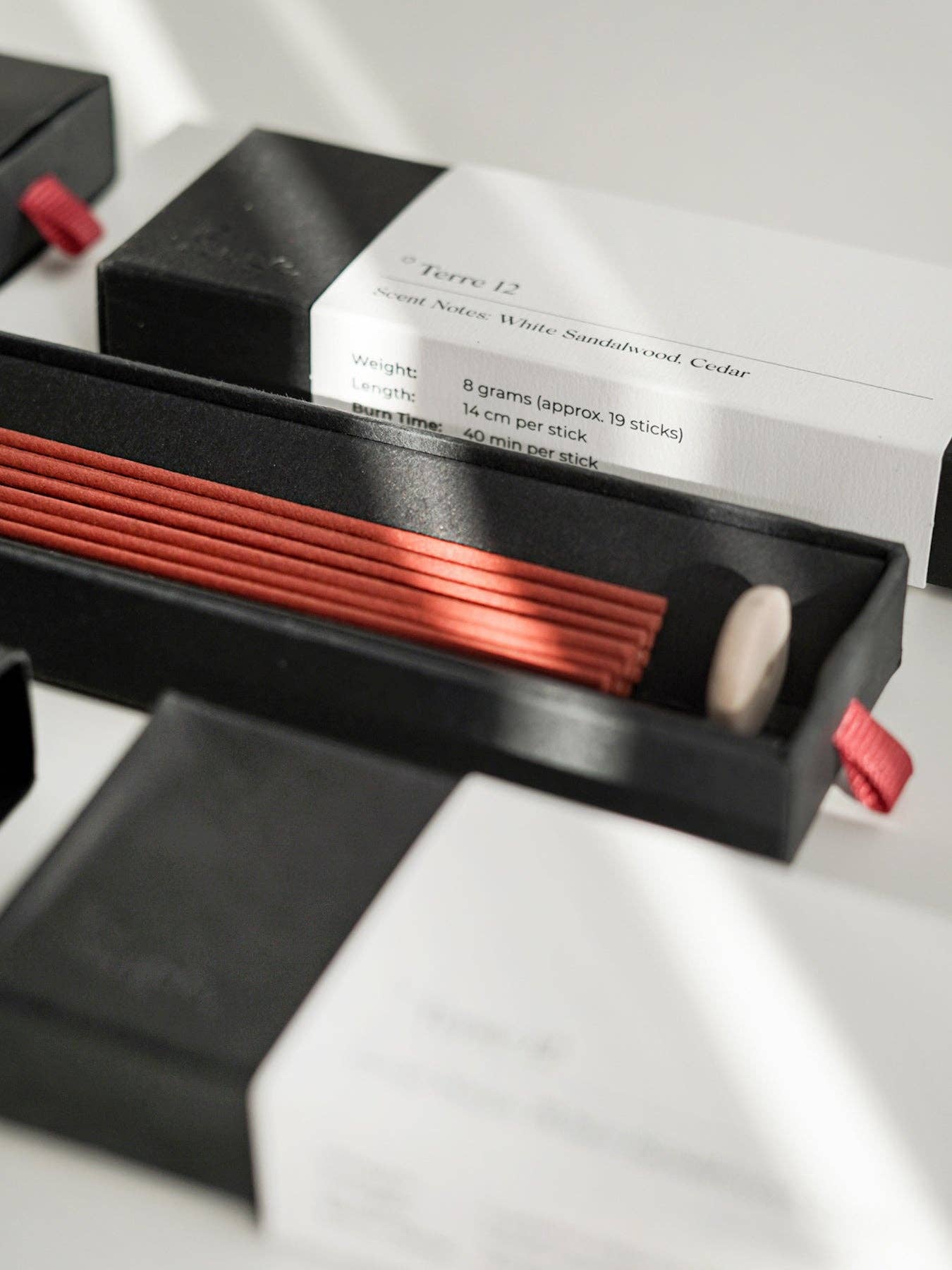 Le Rouge Life Inc. - Wholesale Incense - Terre 12 - Sandalwood & Cedar - Premium Incense- 19 Sticks2