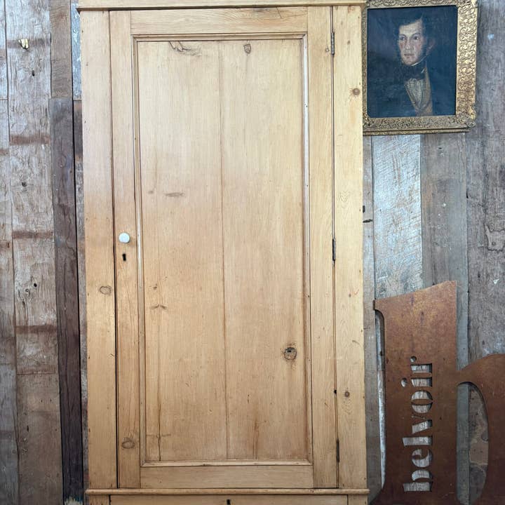 Antico Armadio Alto in Pino Satinato di Metà Epoca Vittoriana per la vendita all'ingrosso da parte di belvoir