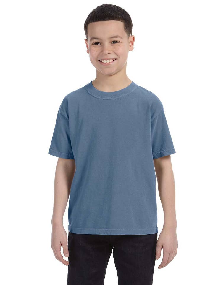 Comfort Colors Ungdom Mellemvægt T-shirt for engroshandel hos Boho Bloom Emporium