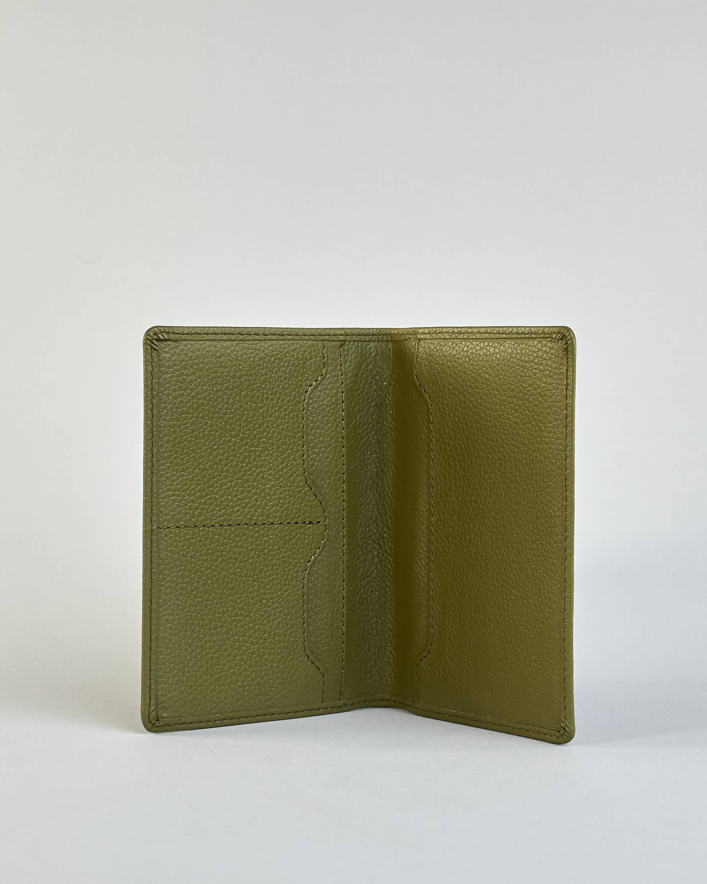 Herzilein-Wien GmbH - Wholesale Passport Case - Women's - Passhülle Leder 42