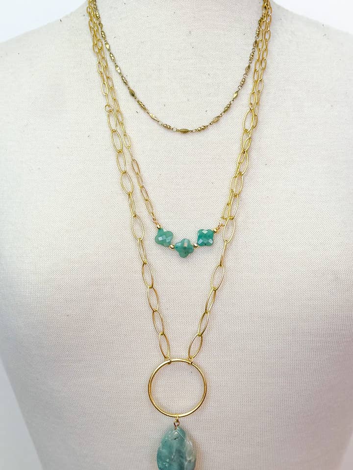 Collier Hadlee — pendentif en amazonite pour la vente par Dylan Designs