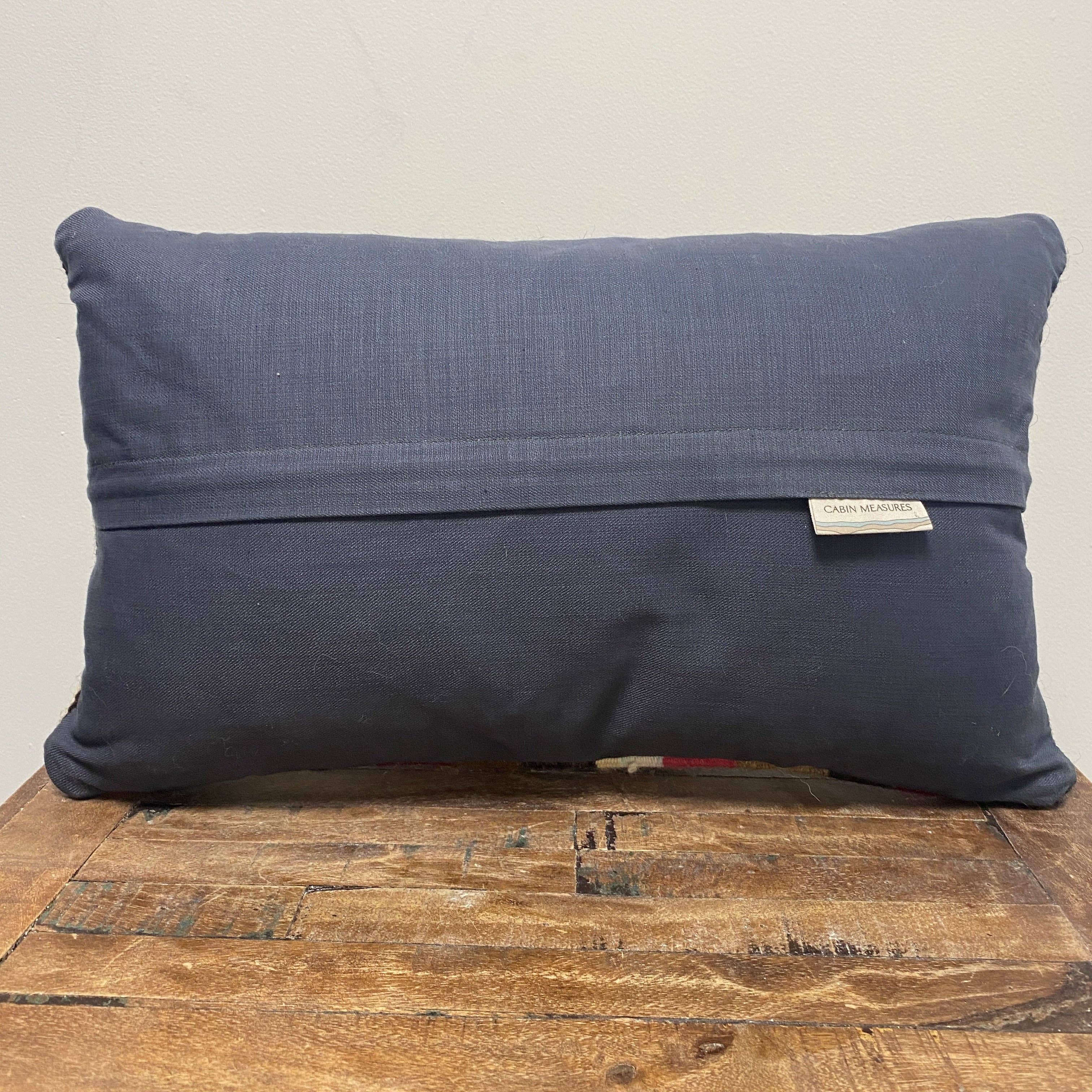 Fabric Junkies – wholesale Dekorativ kudde – Vintage turkiska kilimkuddar - SET MED RÄNDER6