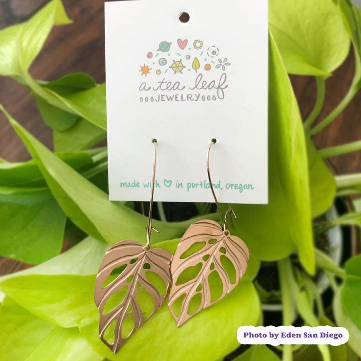 A Tea Leaf Jewelry - Wholesale Dangle Earrings - Monstera Adansonii Leaf Earrings6