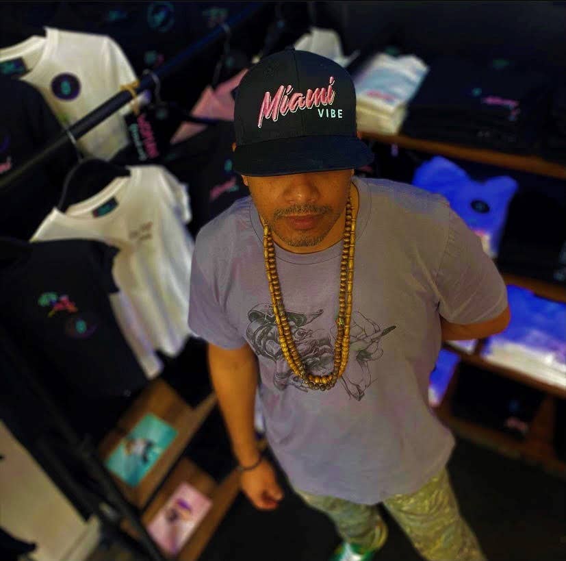 Bichōn - Wholesale Flat Brim Cap - Unisex - Miami Vibe Flat Brim Hat | Glows in the Dark6