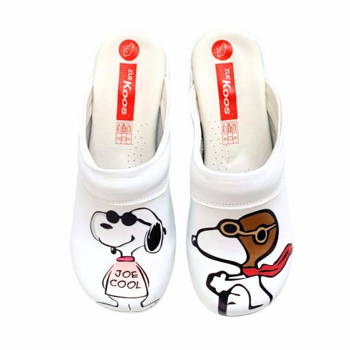 Tamancos de couro femininos Airmax Práticos com Design Snoopy por atacado de Chenson & Gorett