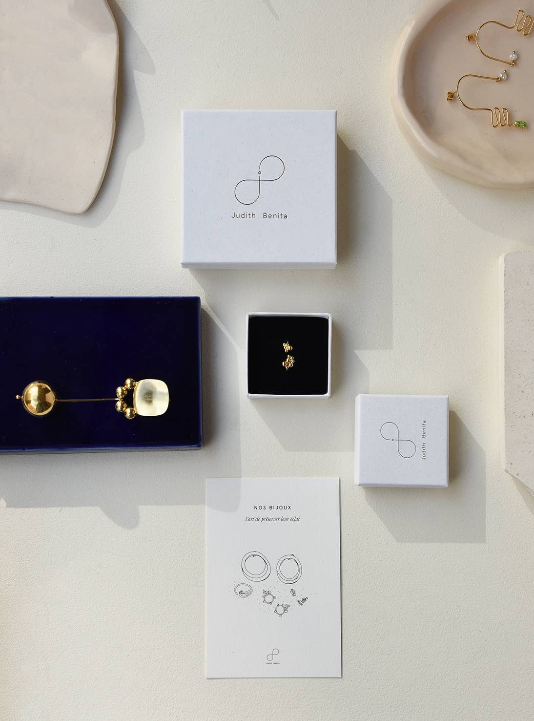 guld Mélia ring för wholesale på Faire2