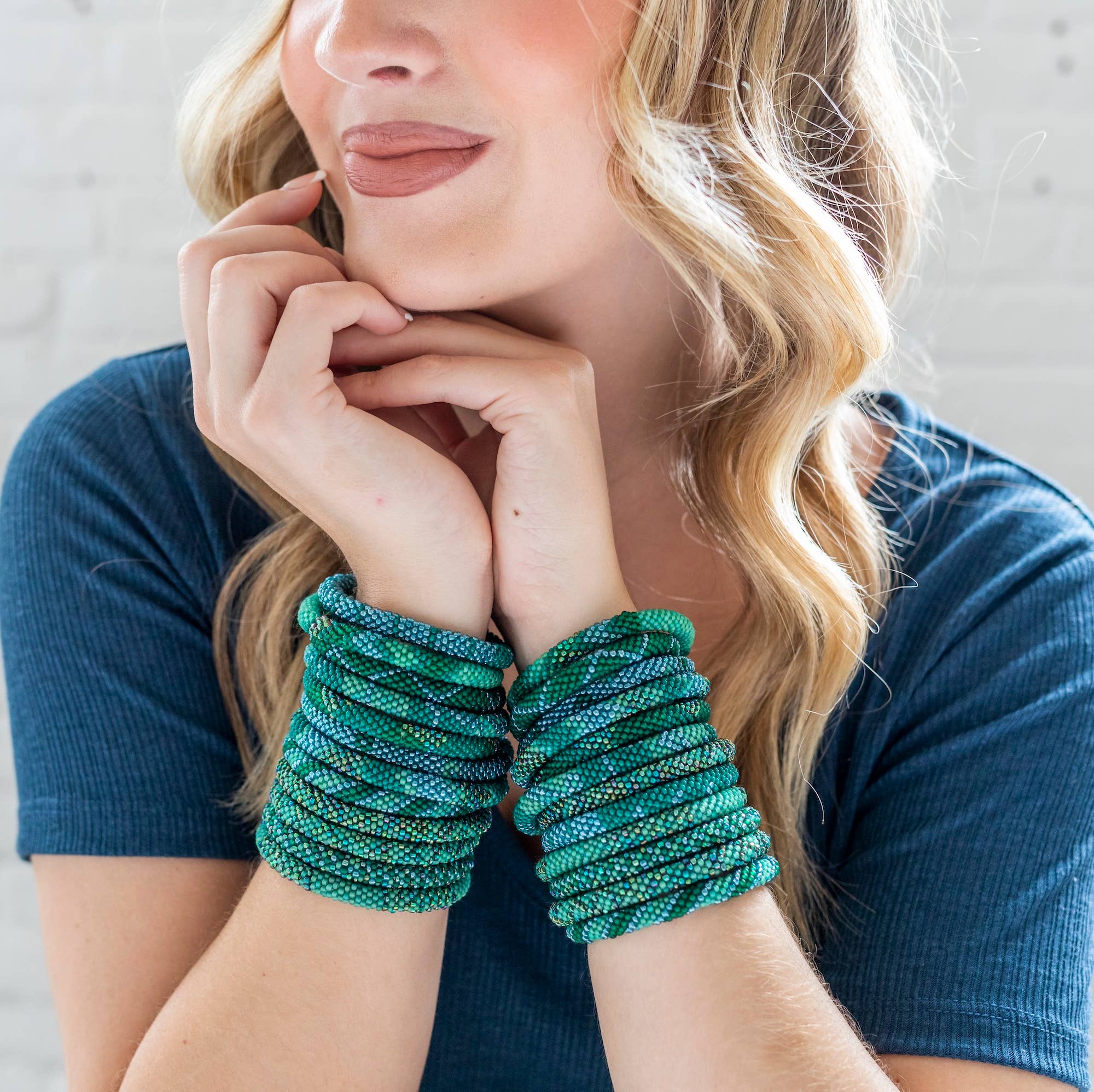 Aid Through Trade - Vente Parures de bijoux - Bracelet Original Roll-On® Aurora - Lot de 123