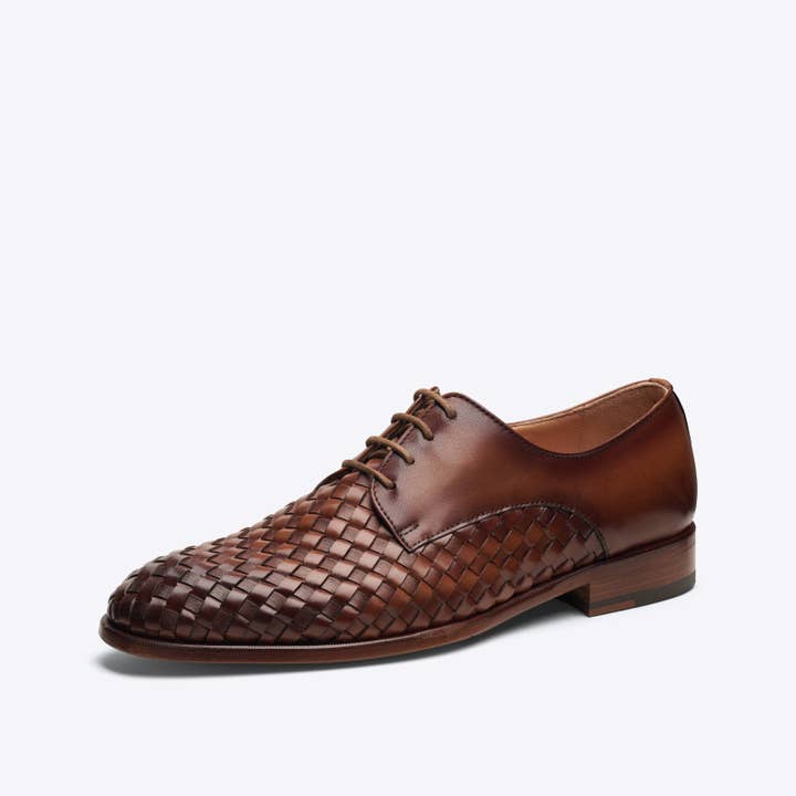40655/00 - Derby brun tressé en cuir pour homme pour la vente par Centenário