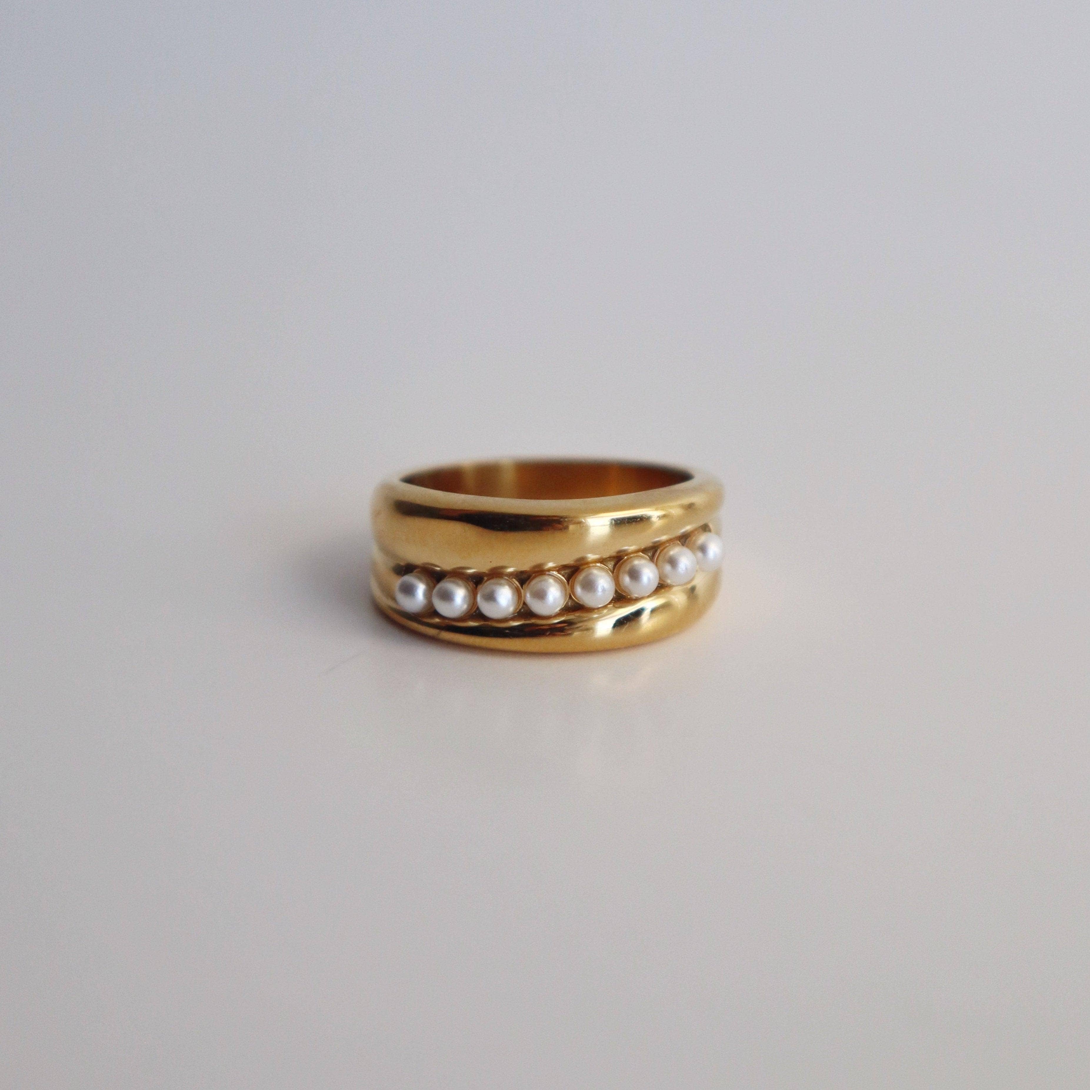 JESSA Jewelry - Wholesale Band/Stacked Ring - Perla Ring | Chunky Pearl Ring2