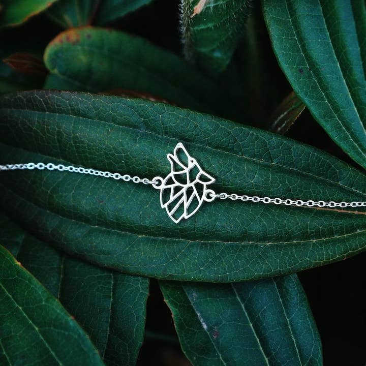 Silberarmband mit Wolfsanhänger und Kette für den Großhandel von Mountplane