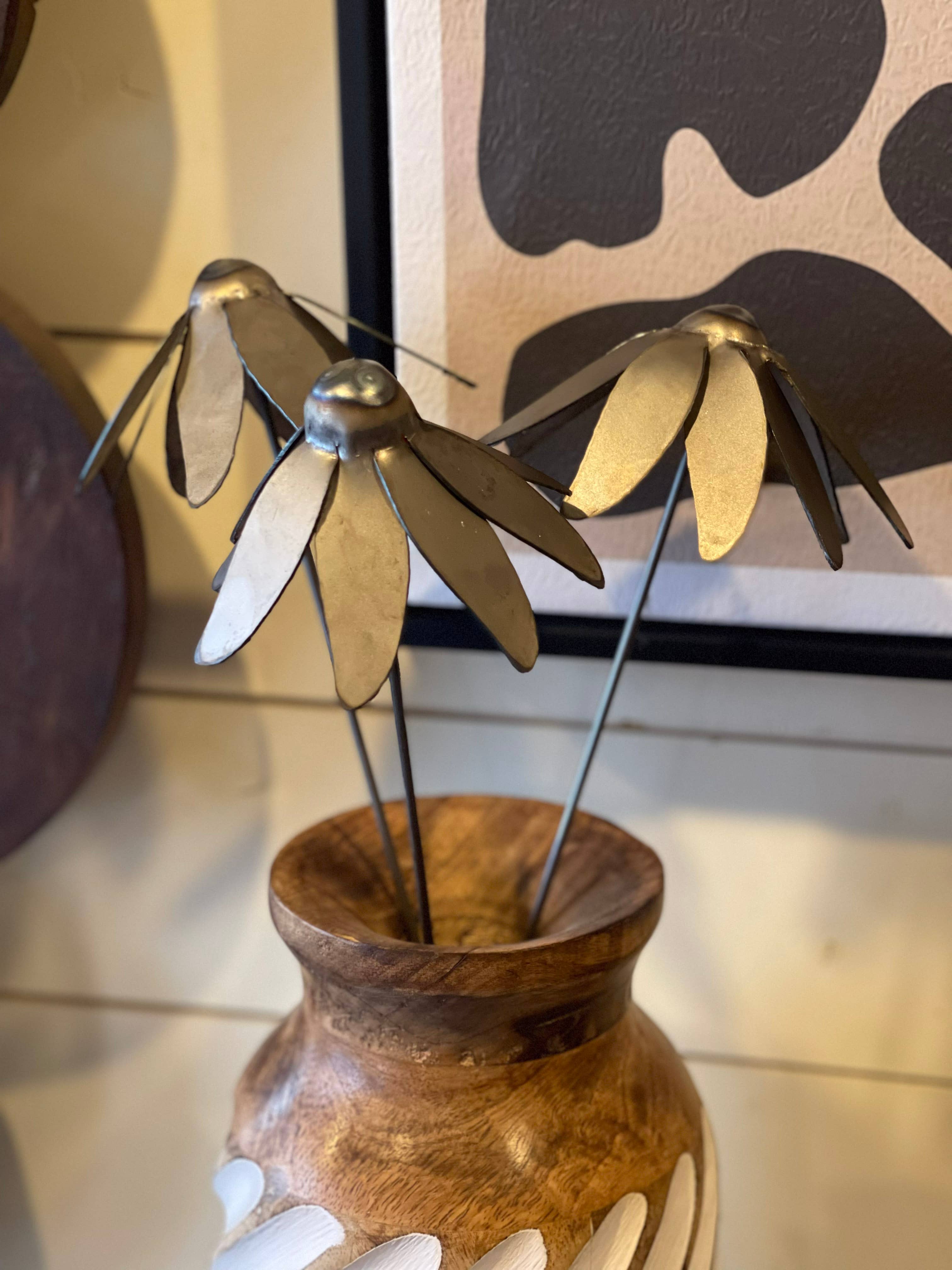 608 The Factory - Wholesale Garden/Lawn Stake - Metal Cone Daisy Flower Set of 24 Flowers 10