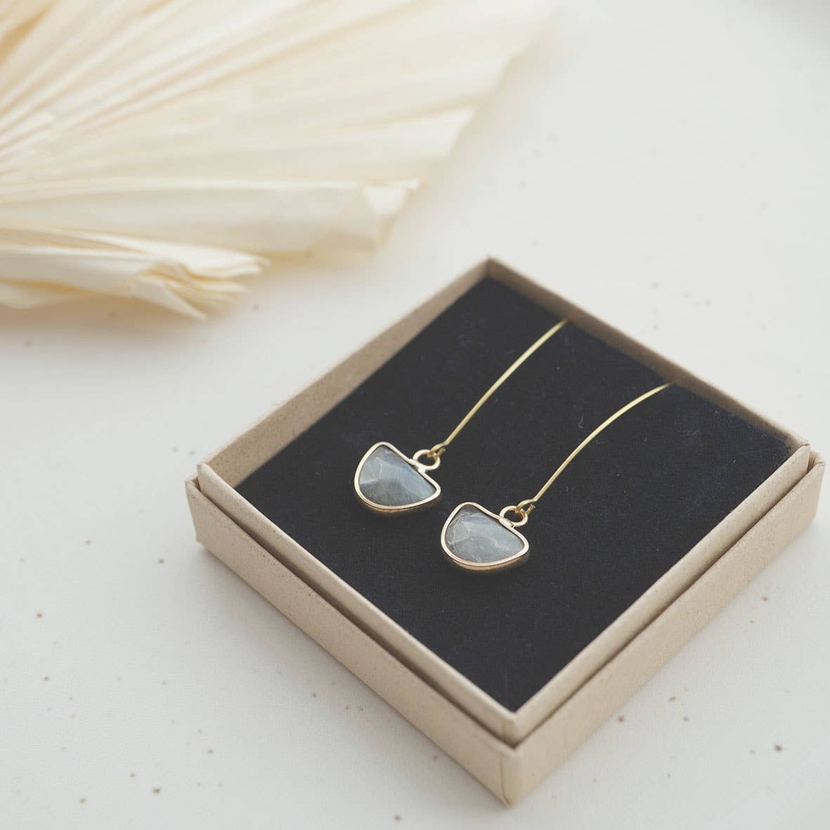 Fräulein Tapir - Wholesale Dangle Earrings - LUNA earrings3