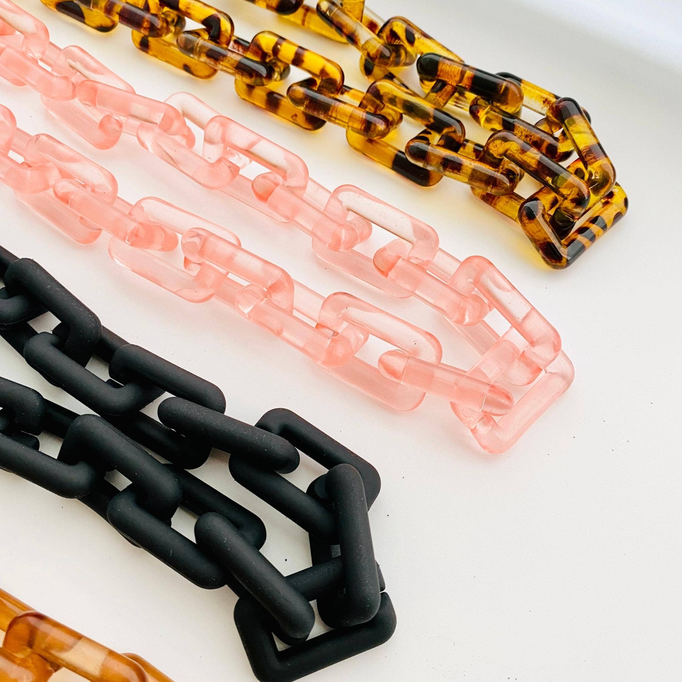 Tiny Gift Society - Vente Collier maille et chaîne - Collier à maillons carrés à chaîne épaisse | Bijoux en acrylique Boho3