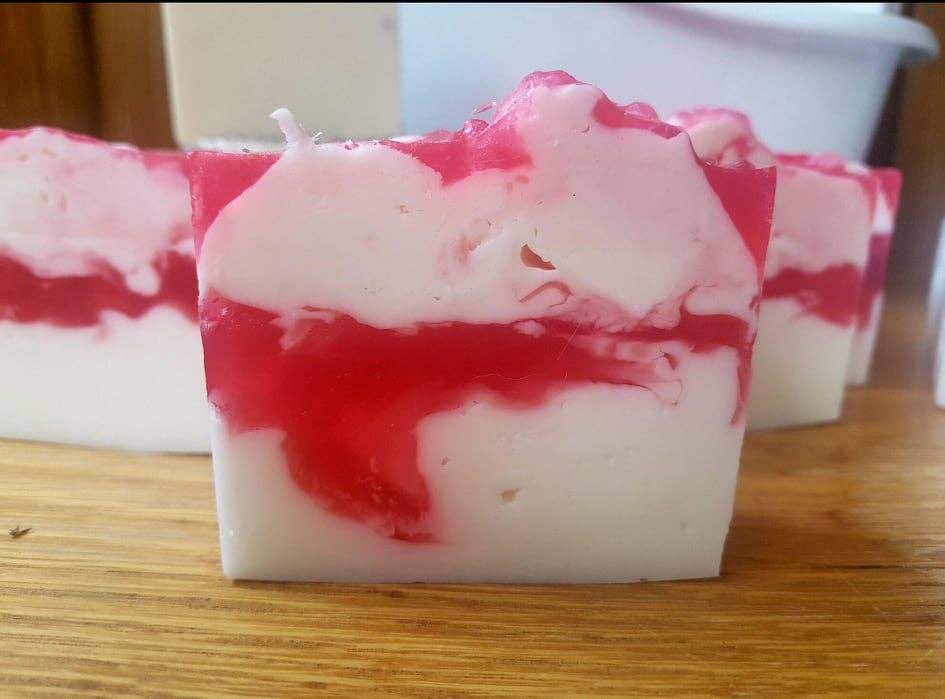 White light at home – wholesale Bar Soap – Strawberry Rhubarb Artisan Soap LOAF1