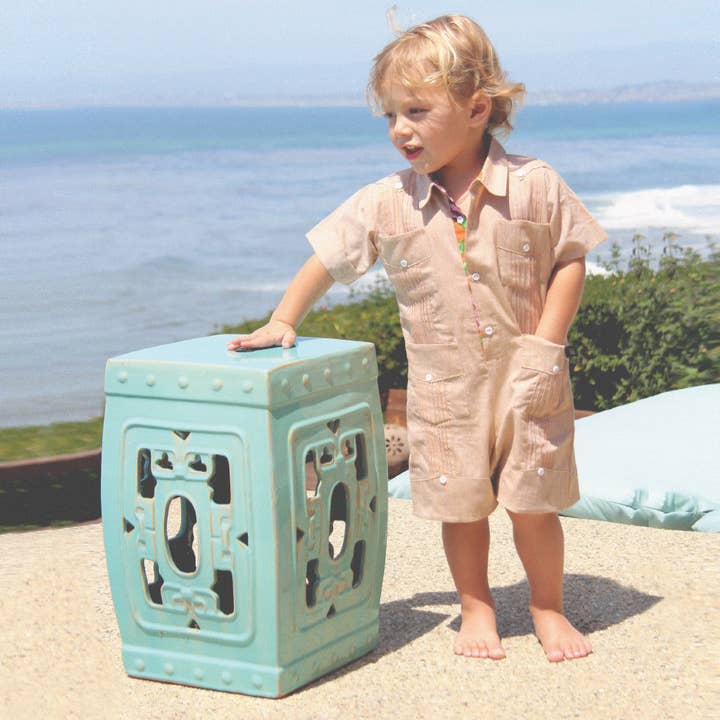 Guayabera-Bodysuit für Babys für den Großhandel von JP Doodles