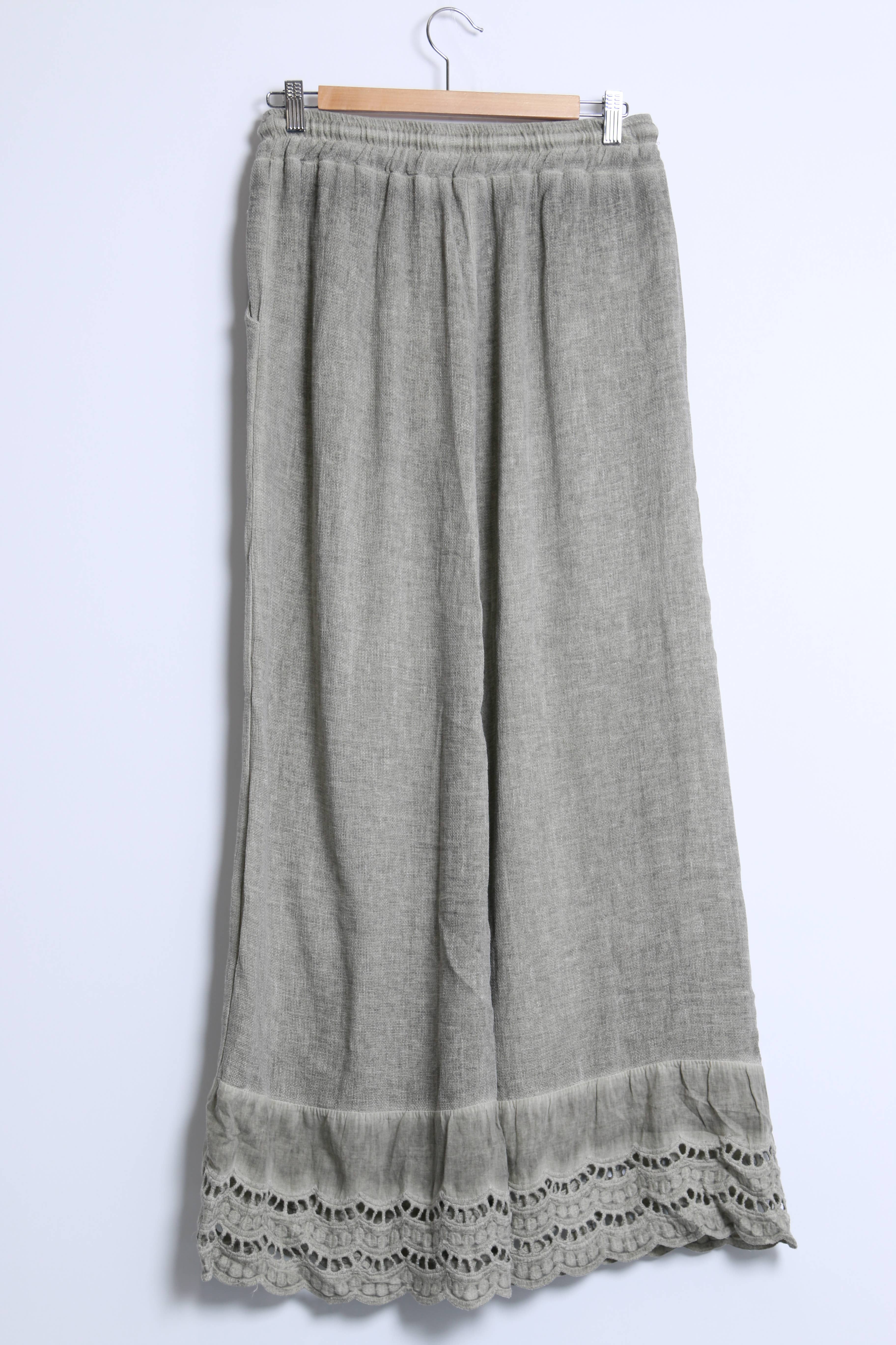 Shyloh - Wholesale Pants - Women's - Embroidered pants 2060330