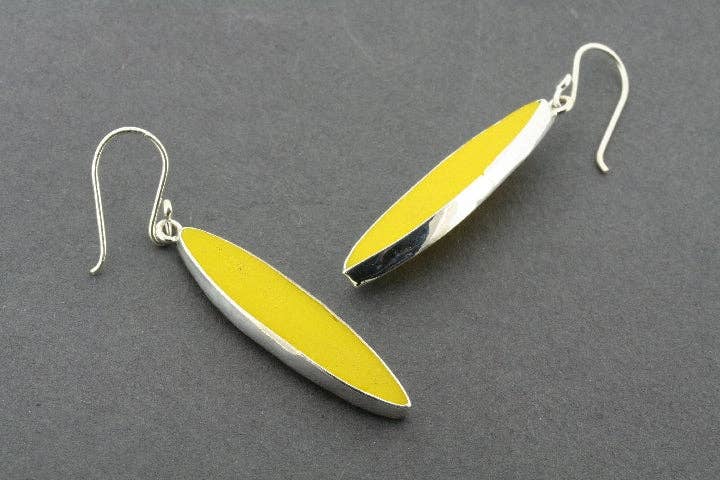 Makers & Providers - Vente Boucles d'oreilles pendantes - Boucles d'oreilles en forme de lance en céramique jaune