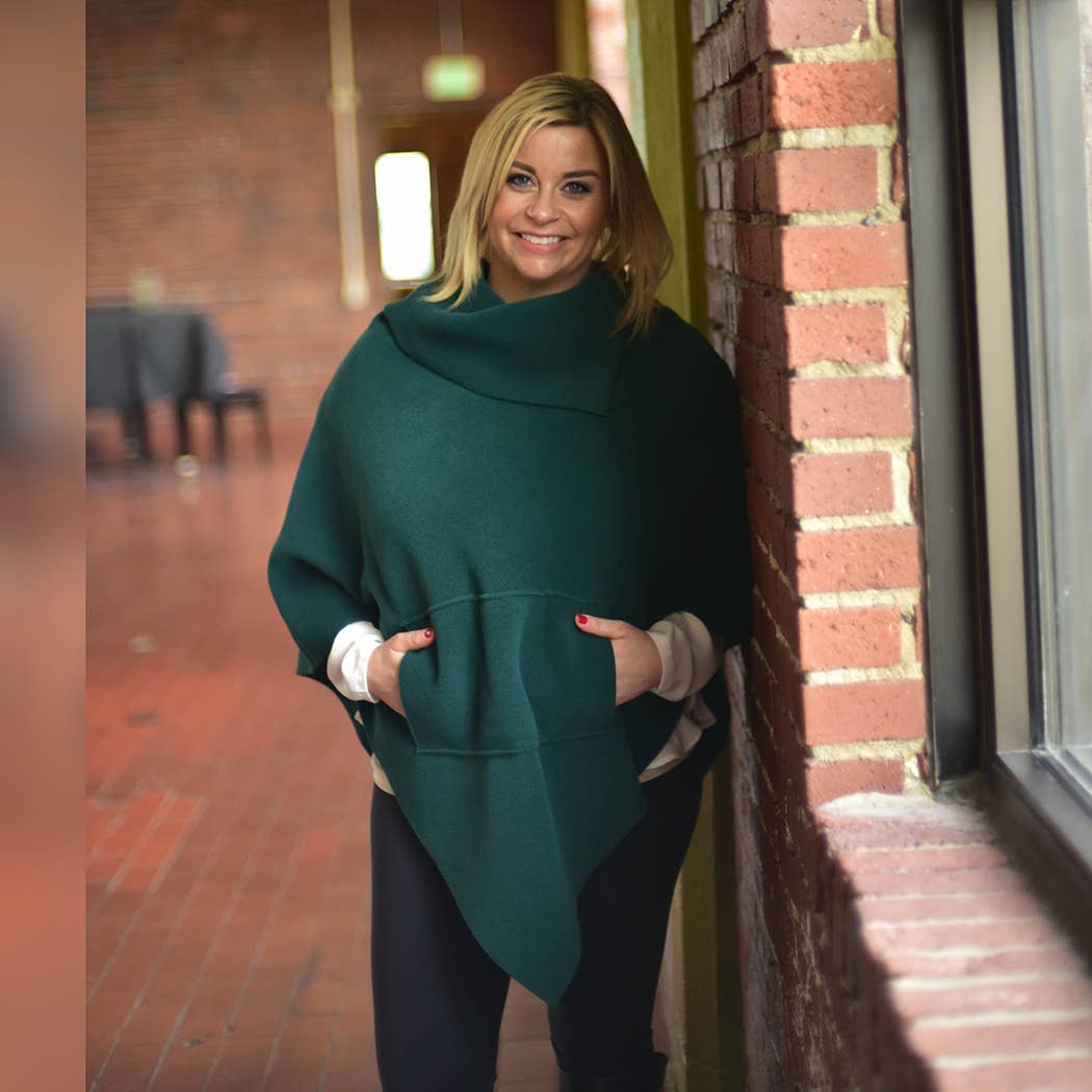 Swanque - Wholesale Outerwear Vest - Women's - Outdoor Froque with Pocket1