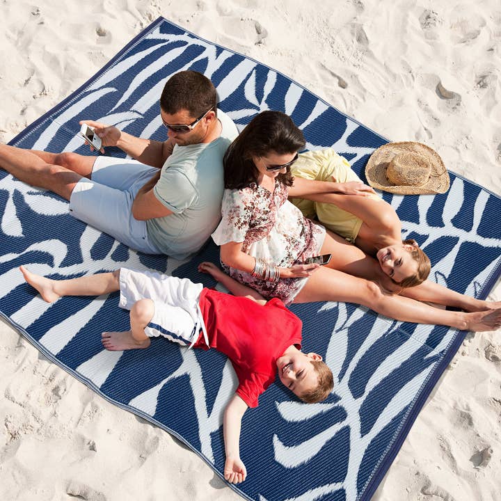 Veranda Floral Leaf Outdoor Rug Waterproof Reversible Plastic for Patio Porch for wholesale by Beverly Rug