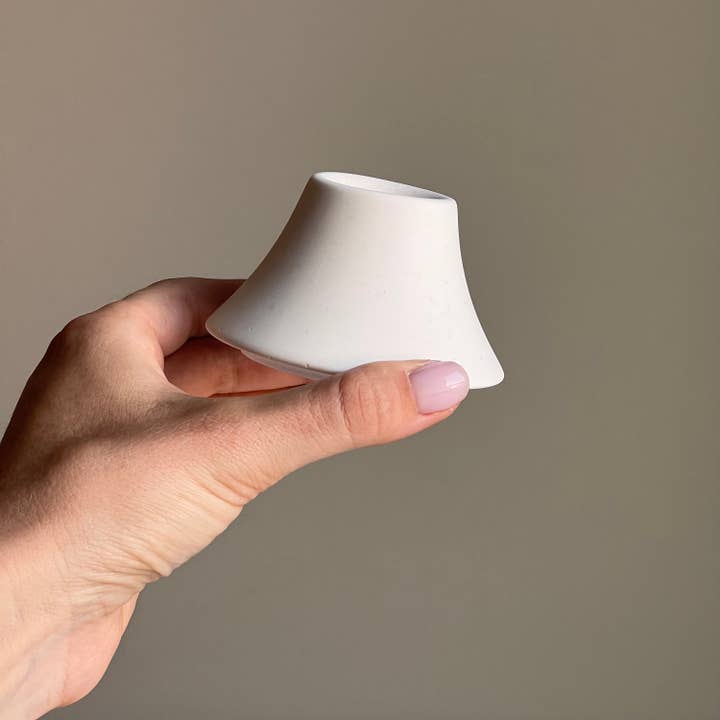 Estelle Studio - Wholesale Candle Holder - Round Jesmonite Candlestick Holder: Minimalist Table Decor3