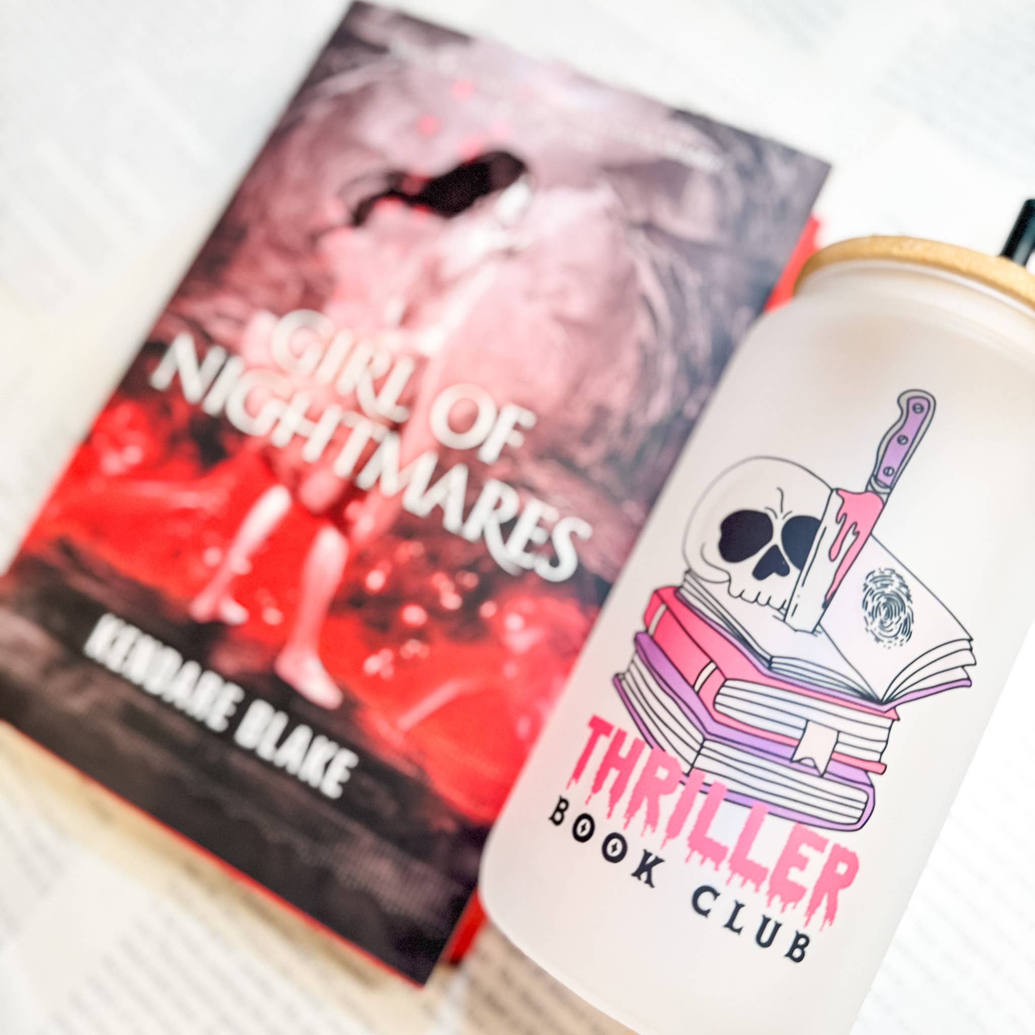 The Swoon Room – Copo/caneca por atacado – Taça de vidro fosco 16oz Thriller Book Club4