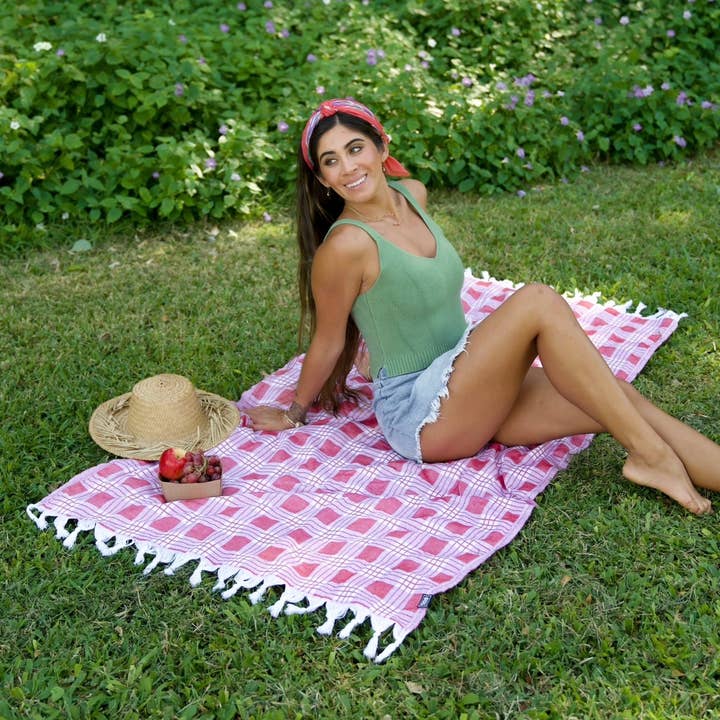 EHA Culture - Wholesale Beach Towel - Pretty in Palaka in ‘Ula ‘ula Luxurious Beach Towel4