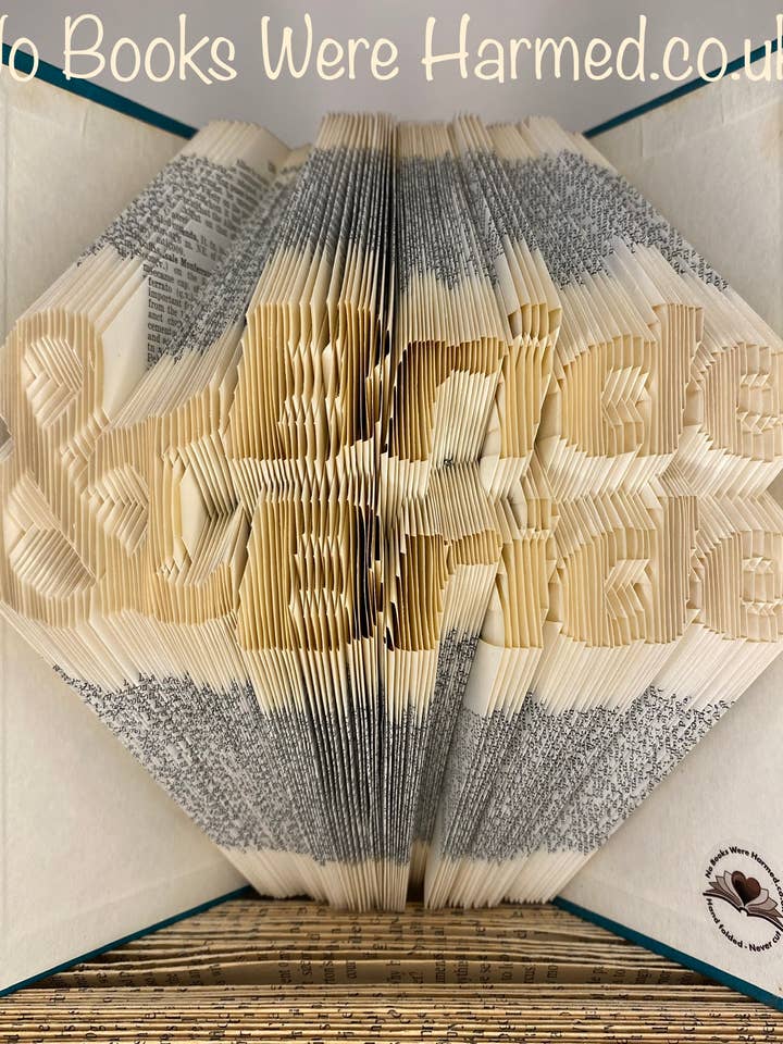 Bride & Bride Bryllupsgave Håndfoldet Book Art Skulptur for engroshandel hos No Books Were Harmed.co.uk