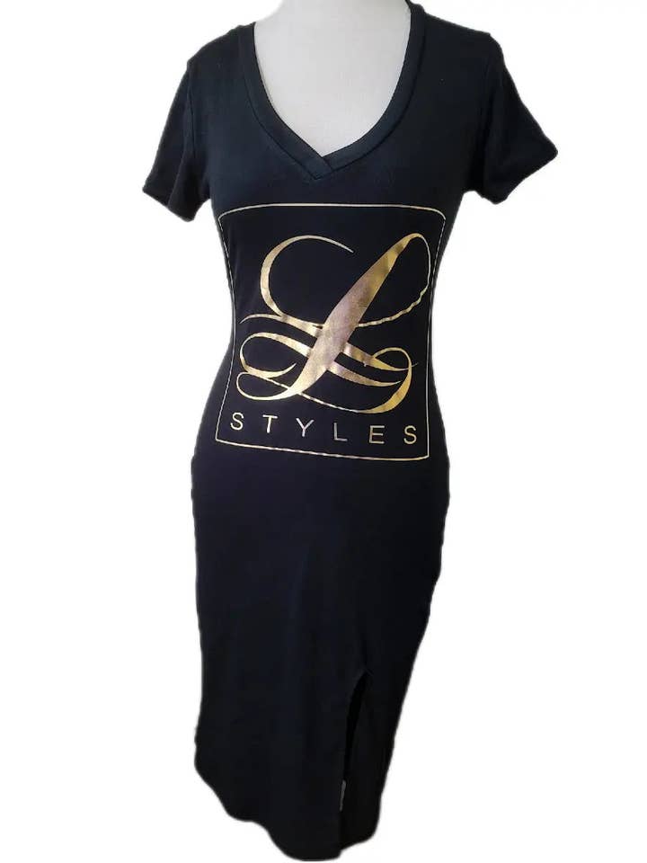 Vestido estilo camiseta negro con cuello en V de L.Styles para venta al por mayor de L. Styles, LLC