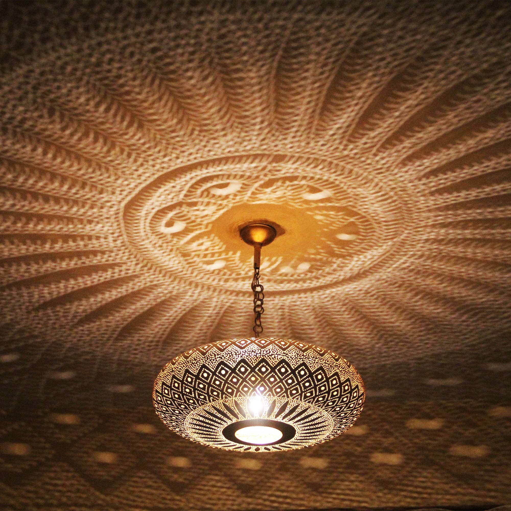 bazarifinagh - Wholesale Chandelier/Hanging Light - Handcrafted from brass, this Moroccan ceiling lamp adds char6