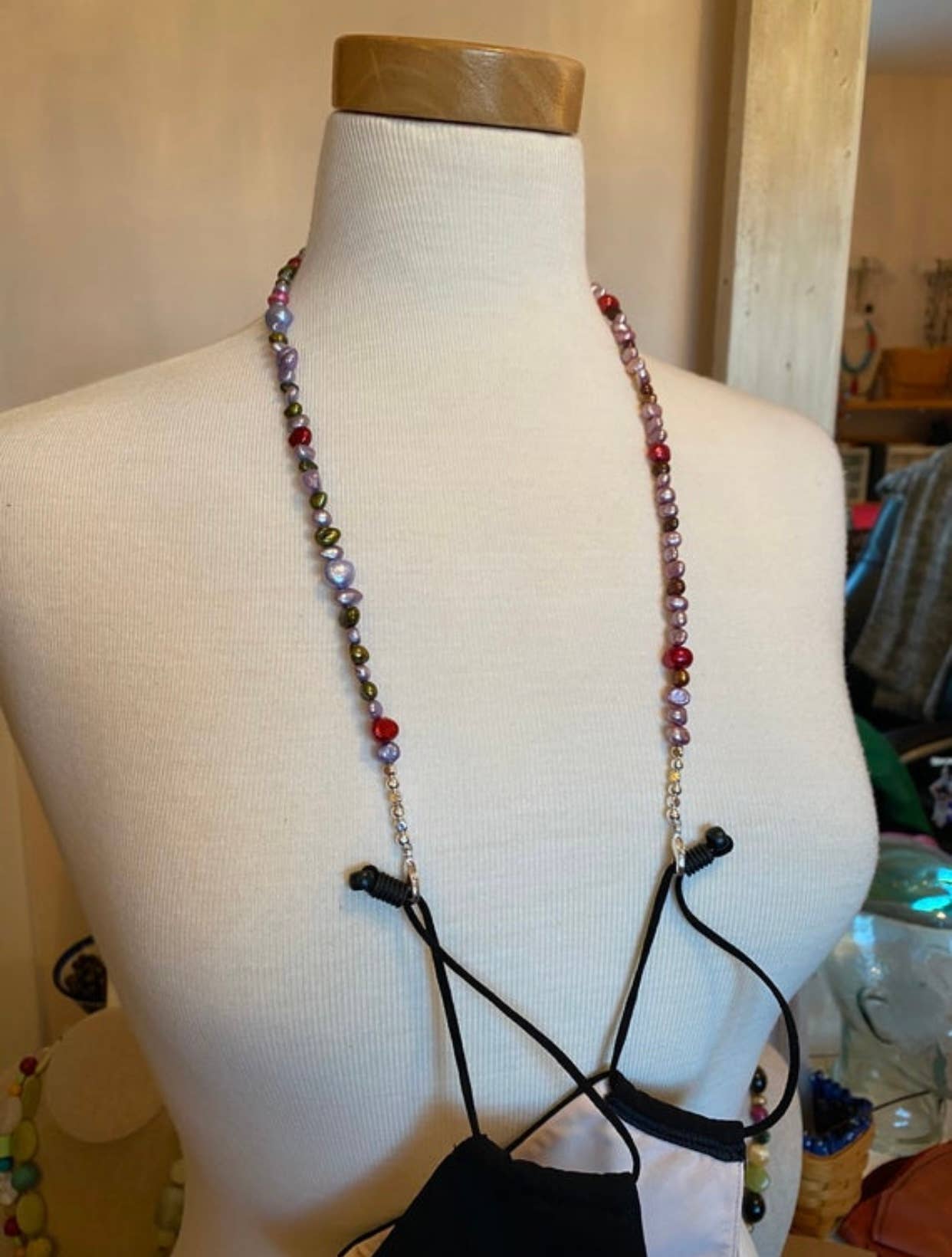 Leanne Bruce Co. - Wholesale Sunglasses/Eyeglasses Strap - Women's - Eyeglass Readers Beaded Chain Lanyards for Sunglasses & Mask4