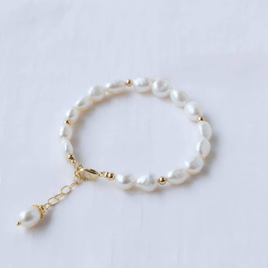 Ellemadera - Wholesale Link & Chain Bracelet - Vintage Inspired Freshwater Pearl Bracelet0