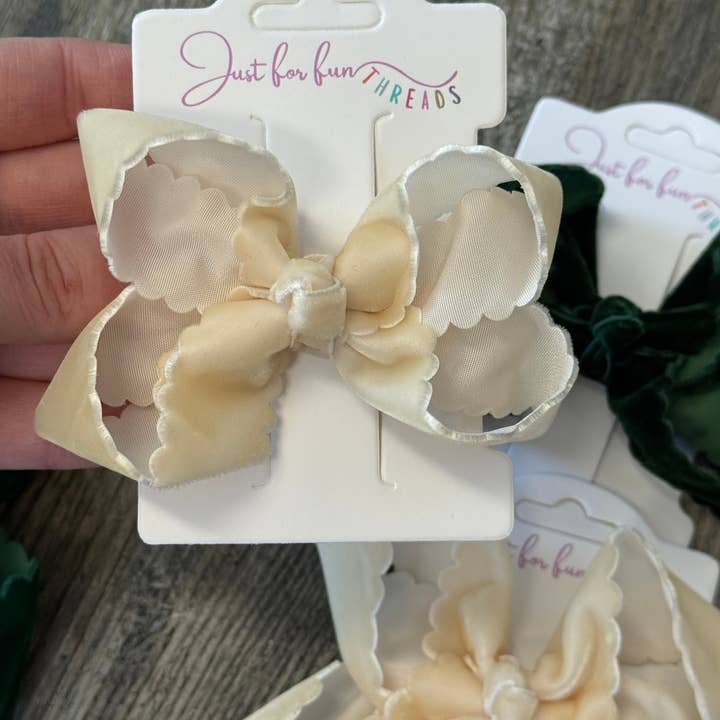 Just For Fun Threads - Wholesale Hair Bow - Kids - Velvet Scallop Holiday Bows