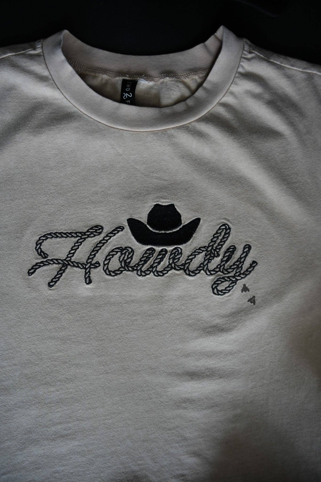 2 Fly Co - Wholesale Screen Printed T-Shirt - Women's - HOWDY DOLL TOP9