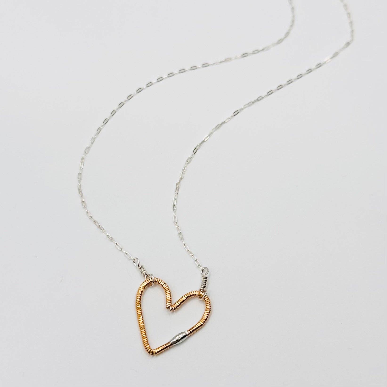 Middle Sister Designs - Wholesale Pendant/Charm Necklace - Heart Necklace1