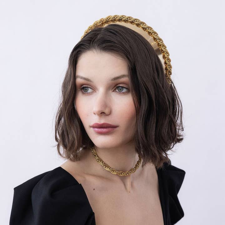 Epona Valley - Wholesale Cuff Bracelet - MEDICI CROWN3