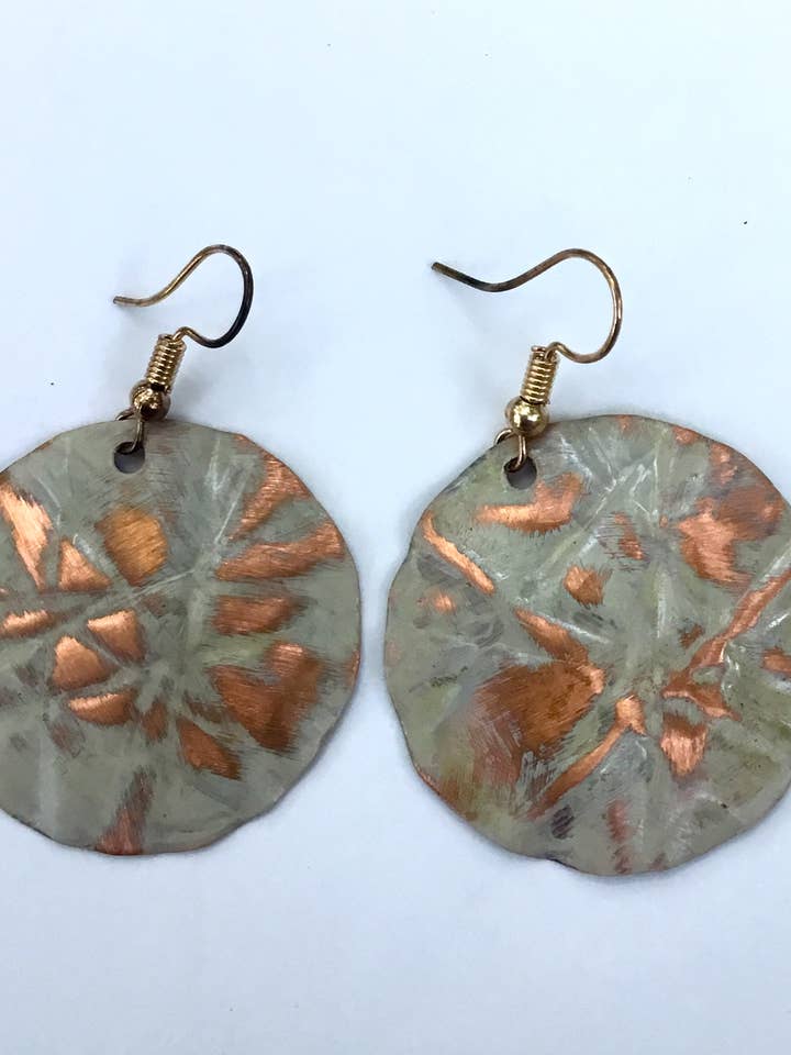 Boucles d'oreilles rondes en grès PP pour la vente par Inspire Me Artworks