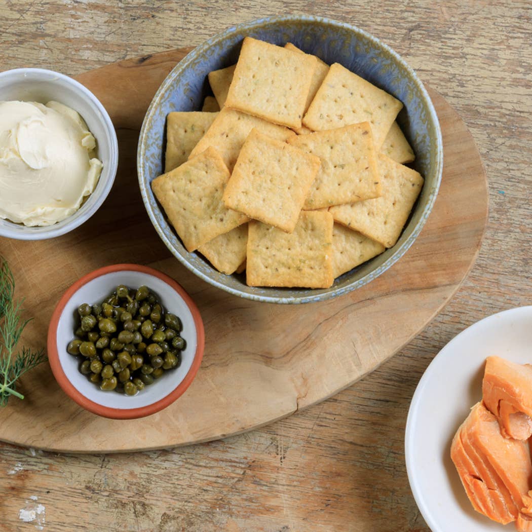 Patagonia Provisions - Wholesale Crackers - Crackers - Organic Rosemary Garlic Crackers (4.4 oz box)2