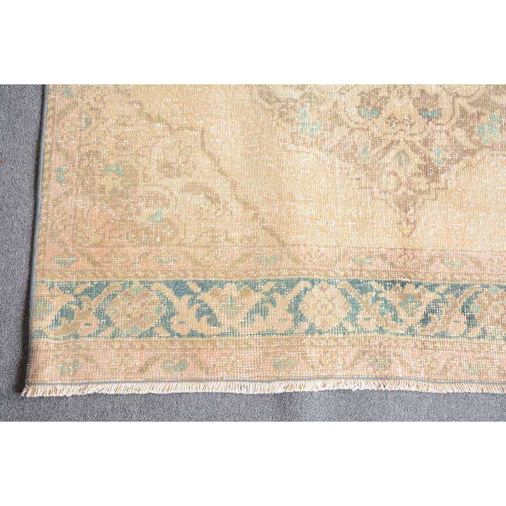 The Loom Wholesale - Wholesale Runner Rug - Vintage Geometric Wool Rug - Beige & Blue5